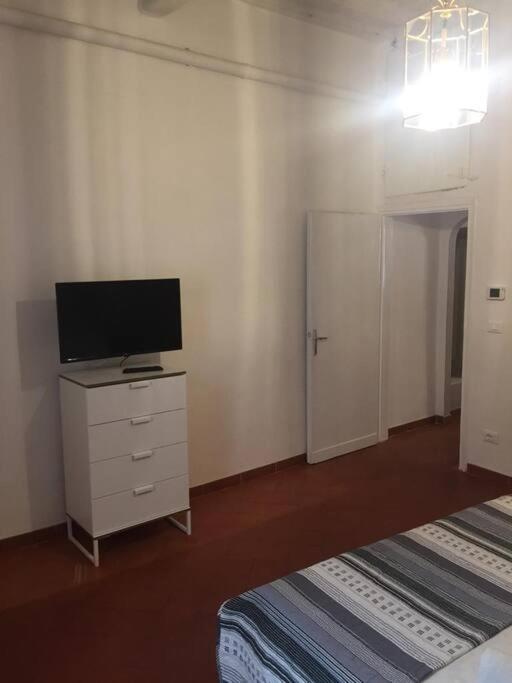 דירות פירנצה Living In Centro Storico מראה חיצוני תמונה